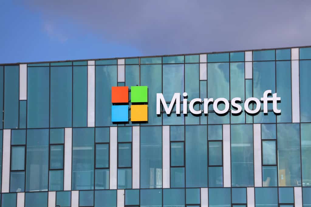 Microsoft supera expectativas com crescimento recorde do Azure