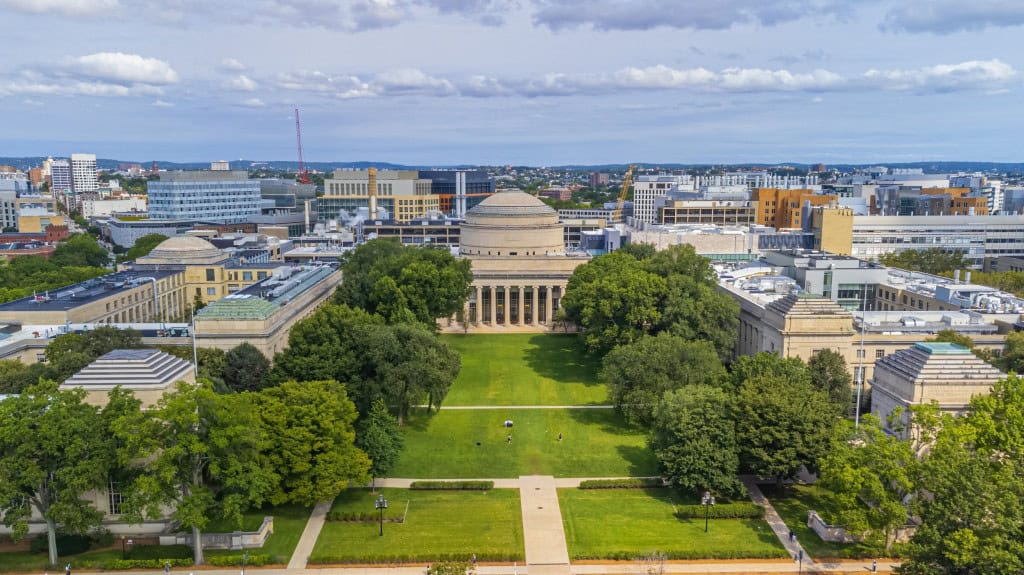 MIT lança supercomputador universitário mais poderoso dos EUA