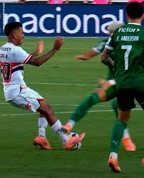 São Paulo x Palmeiras: CBF divulga áudios de análises do VAR