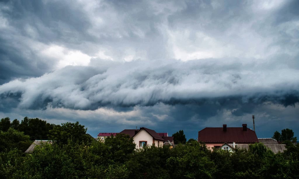 Inmet emite alerta para forte chuva em 14 estados