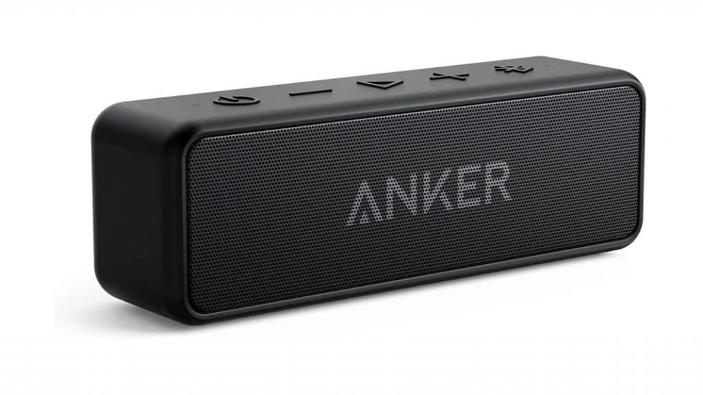 Compacta e com som de qualidade: caixa de som portátil em oferta imperdível
