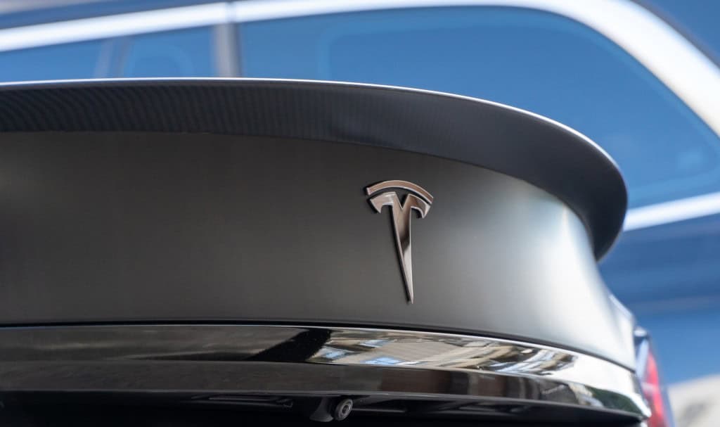 Google, Tesla e gigantes da energia se unem para otimizar rede global
